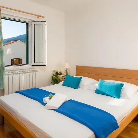 Apartments Villa Vallum Apartment Bol
