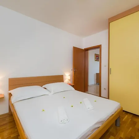 Vallum Apartmán *