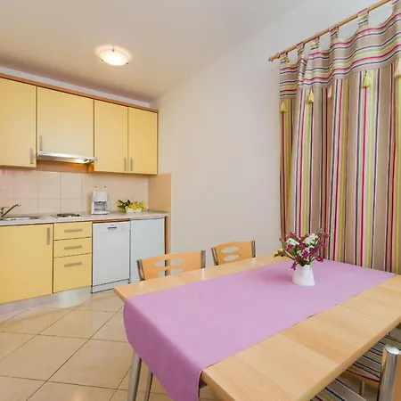 Apartments Villa Vallum Bol