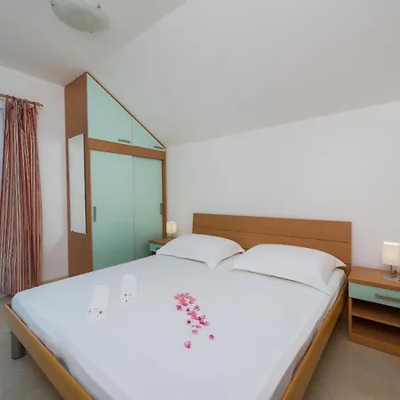 Apartment Apartments Villa Vallum Bol