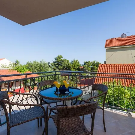 Apartments Villa Vallum * Bol