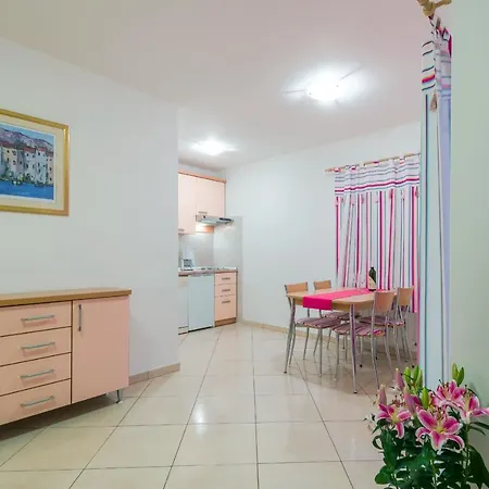 Apartment Apartments Villa Vallum Bol