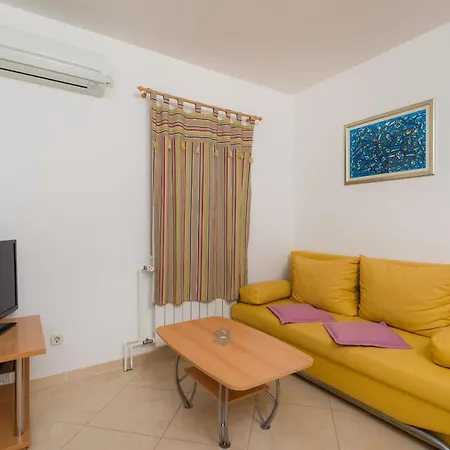 Vallum Apartment